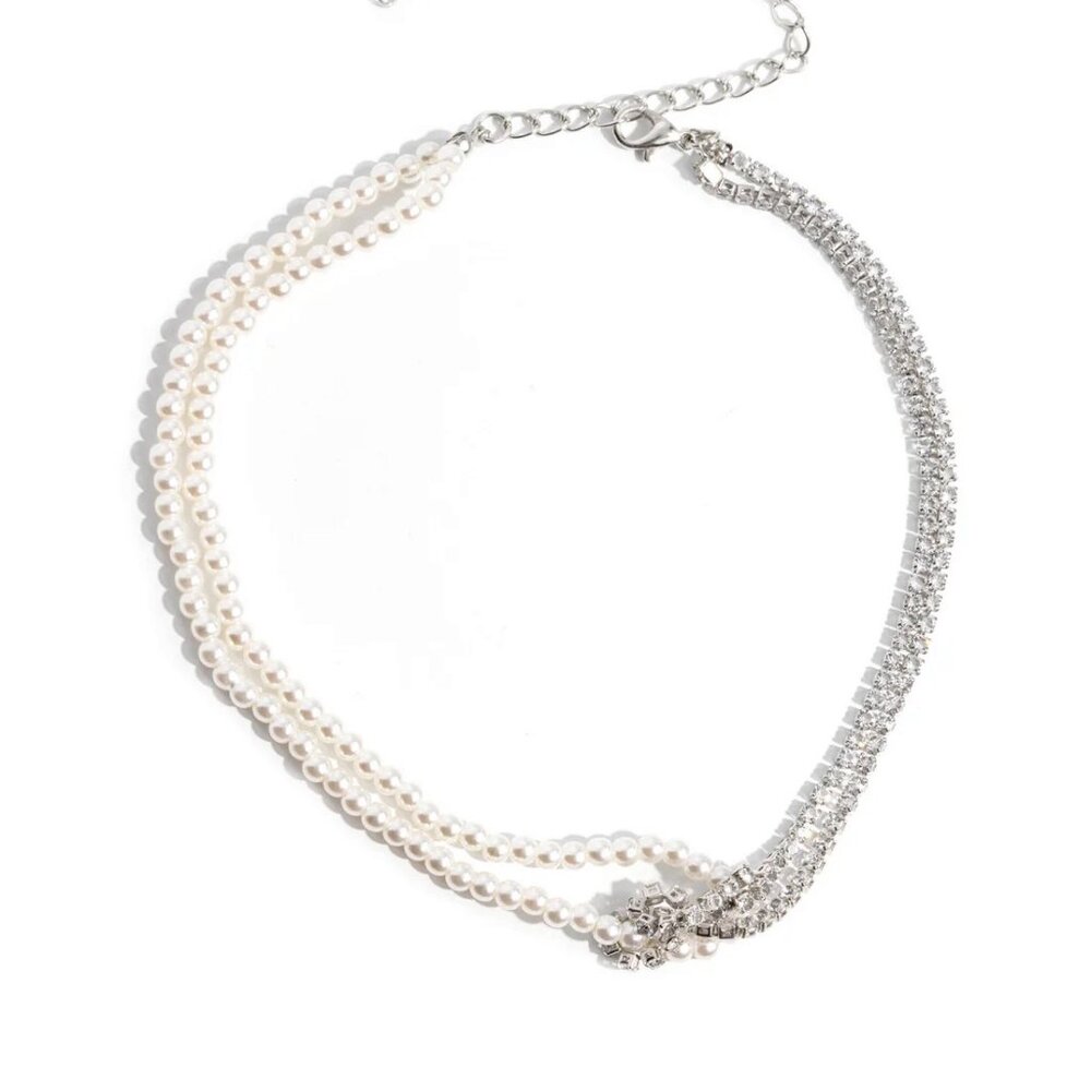 Paparazzi Jewelry Accessories - Twisted Twin - White Necklace - NEW!! - Picture 5 of 6